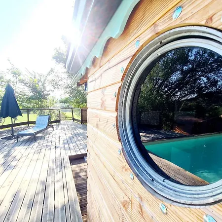 La Roulotte Du Coustal, Climatise Luxury tent Cajarc