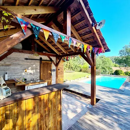 Luxury tent La Roulotte Du Coustal, Cajarc, Lot Cajarc