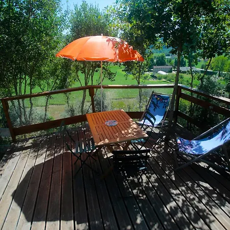 Luxury tent La Roulotte Du Coustal, Cajarc, Lot