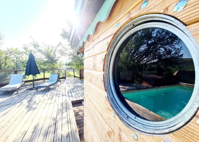 La Roulotte Du Coustal, Cajarc, Lot Luxury tent Cajarc