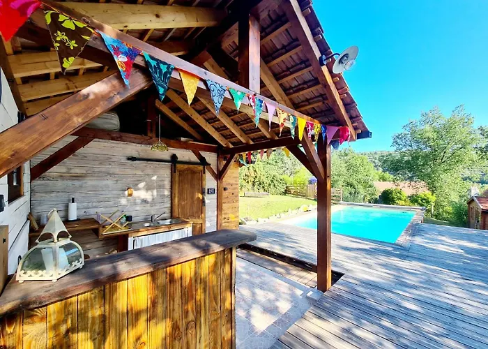 La Roulotte Du Coustal, Cajarc, Lot Luxury tent