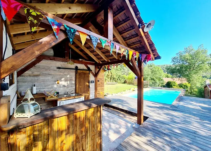 Luxury tent La Roulotte Du Coustal, Cajarc, Lot Cajarc