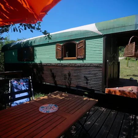 La Roulotte Du Coustal, Climatise Luxussátor